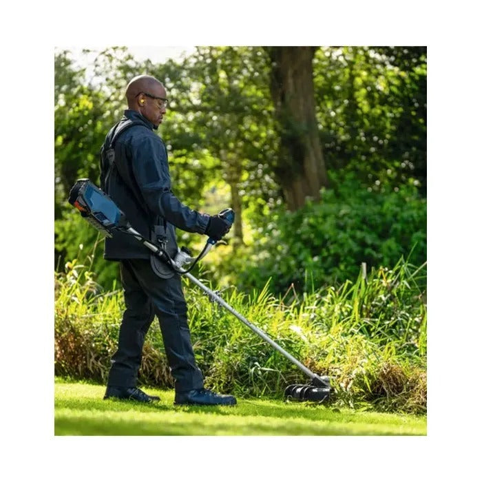 BOSCH PROFESSIONAL Brush Cutter - Battery - Cordless - 102 cm Length - 8030 g