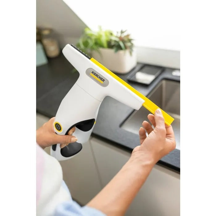 KARCHER Electric Window Cleaner - 28x20x13 cm - 1040 g - Kärcher WV 1 Compact Care (1.633-628.0)
