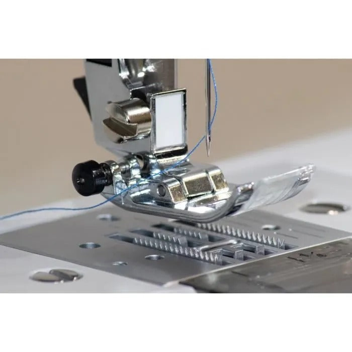 BROTHER FS70WTx Electronic Sewing Machine - 70 Stitches - Needle Threader - LCD Display