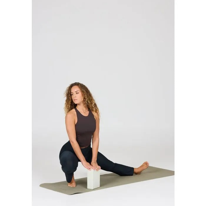 ATHLECIA Yoga Brick 26 cm x 19 cm x 8 cm - 150 g