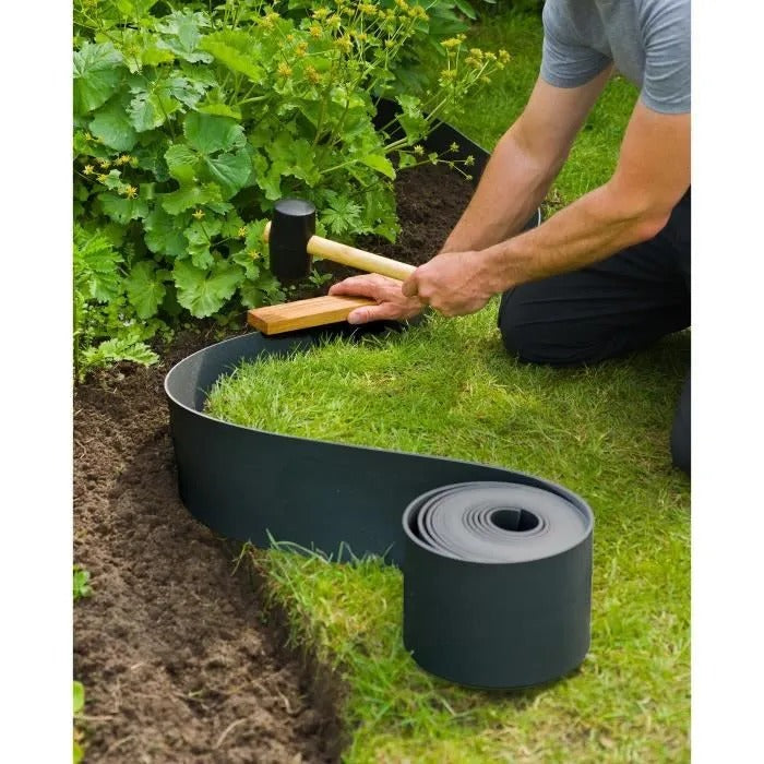 Octopia Garden Edging NATURE Black Recycled PE 3 mm H15cm x 10 m with 10 Anchors